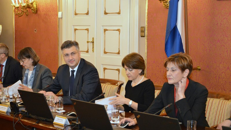 Predsjednik Vlade Plenković: Smirimo loptu i trezveno pristupimo rješavanju problema